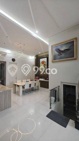 Hunian Mewah LB 352m2 Siap Pakai Desain Elegan di Pakuwon Indah, Surabaya Hunian Mewah LB 352m2 Siap Pakai Desain Elegan di Pakuwon Indah, Surabaya