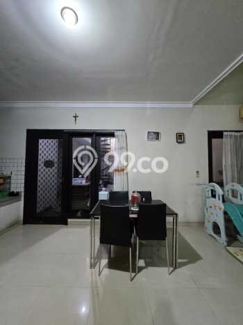Rumah Luxury Modern Tanpa Renovasi di Waru Surabaya Rumah Luxury Modern Tanpa Renovasi di Waru Surabaya
