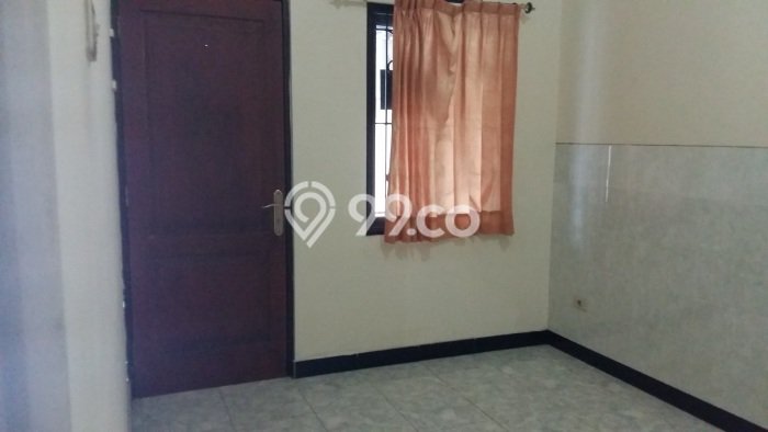 DIJUAL CEPAT! Rumah , Surabaya, Luas 134m2m² LB 125m2m² DIJUAL CEPAT! Rumah , Surabaya, Luas 134m2m² LB 125m2m²