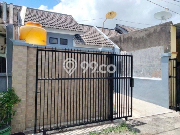 For Sale Hunian Rumah Terawat 2 Kamar di Gununganyar, Surabaya For Sale Hunian Rumah Terawat 2 Kamar di Gununganyar, Surabaya