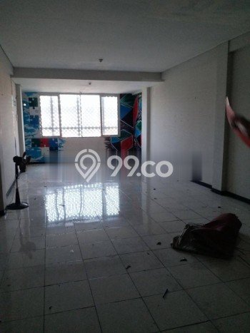 Unit Ruko Disewakan di Semolowaru di Area Ramai & Strategis Unit Ruko Disewakan di Semolowaru di Area Ramai & Strategis