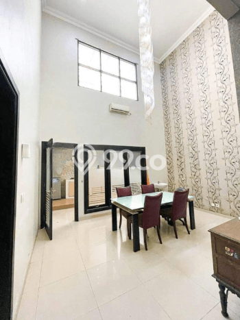 Dijual Rumah Luas Elegan Dengan View Eksklusif di Ketintang, Surabaya Dijual Rumah Luas Elegan Dengan View Eksklusif di Ketintang, Surabaya