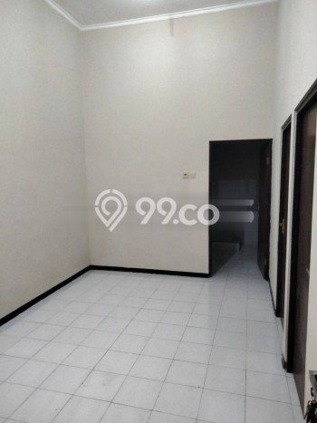 For Sale Hunian Rumah Terawat 2 Kamar di Gununganyar, Surabaya For Sale Hunian Rumah Terawat 2 Kamar di Gununganyar, Surabaya