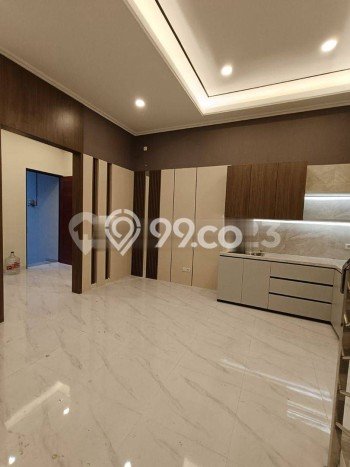 Ready to Use! Premium House LT 450m2 Desain Elegan di Dharma Husada Ready to Use! Premium House LT 450m2 Desain Elegan di Dharma Husada