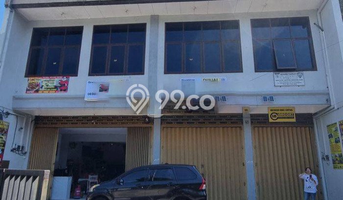 Siap Huni Rumah Mewah 10 Kamar di Wonokromo Dekat ke Mana Pun Siap Huni Rumah Mewah 10 Kamar di Wonokromo Dekat ke Mana Pun