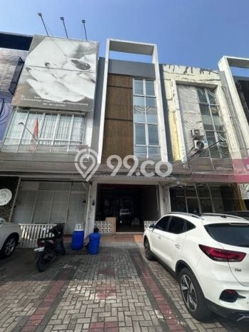 AREA BISNIS! Ruko di Gading Serpong, Luas 189m2m², Jalan Utama AREA BISNIS! Ruko di Gading Serpong, Luas 189m2m², Jalan Utama