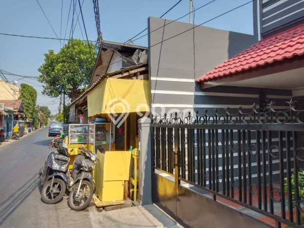 Jual Rumah Bagus Siap Huni LB 280m2 di Matraman, Jakarta Timur Jual Rumah Bagus Siap Huni LB 280m2 di Matraman, Jakarta Timur