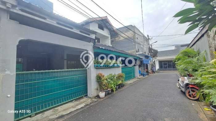 BEST DEAL! Rumah Siap Huni area Kebon Jeruk, Luas 160m2m² Bangunan 200m2m² BEST DEAL! Rumah Siap Huni area Kebon Jeruk, Luas 160m2m² Bangunan 200m2m²