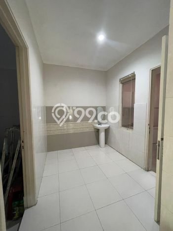 Siap Huni Rumah Mewah 4 Kamar di Pondok Aren Dekat ke Mana Saja Siap Huni Rumah Mewah 4 Kamar di Pondok Aren Dekat ke Mana Saja