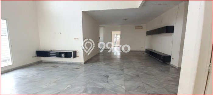 Unit Ruko Dijual di Cilandak Jakarta Selatan Luas Tanah 442m2, Luas Bangunan 331m2 Unit Ruko Dijual di Cilandak Jakarta Selatan Luas Tanah 442m2, Luas Bangunan 331m2