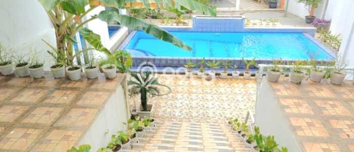 Rumah Lokasi Strategis area Ciputat Timur, Tangerang Selatan, Luas 355m² LB 400m² Rumah Lokasi Strategis area Ciputat Timur, Tangerang Selatan, Luas 355m² LB 400m²