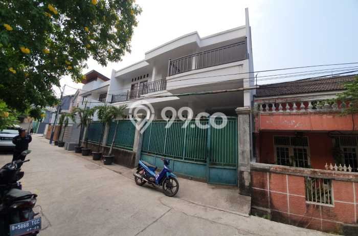 Rumah Lingkungan Asri kawasan Karang Satria, Bekasi, LT 60m² LB 60m² Rumah Lingkungan Asri kawasan Karang Satria, Bekasi, LT 60m² LB 60m²