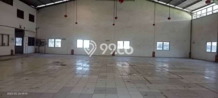 Jual Gudang di Campaka, Luas 8193m², Area Komersial Jual Gudang di Campaka, Luas 8193m², Area Komersial