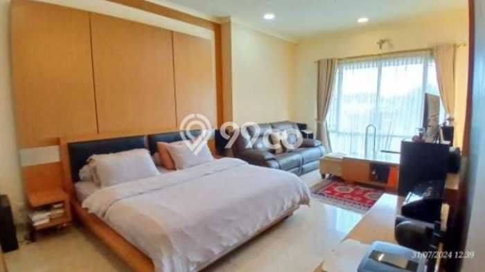 Apartemen Strategis di Senayan, 2 KM, Luas 165m² Apartemen Strategis di Senayan, 2 KM, Luas 165m²