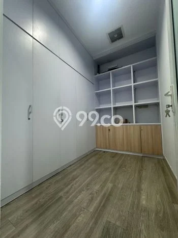 Untuk Dijual! Gudang di Kalideres Jakarta Barat LT 180m2 / LB 288m2 Kawasan Strategis Untuk Dijual! Gudang di Kalideres Jakarta Barat LT 180m2 / LB 288m2 Kawasan Strategis
