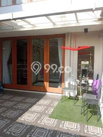 Rumah Minimalis 4 KT di Sarijadi Bandung Semi Furnished Rumah Minimalis 4 KT di Sarijadi Bandung Semi Furnished