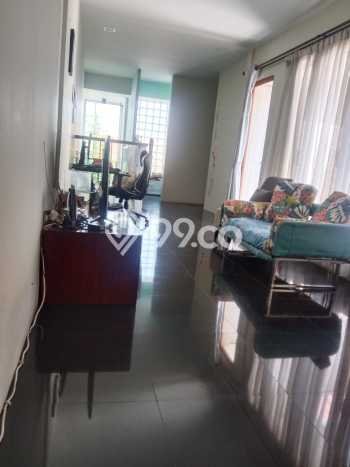 Rumah Minimalis 4 KT di Sarijadi Bandung Semi Furnished Rumah Minimalis 4 KT di Sarijadi Bandung Semi Furnished