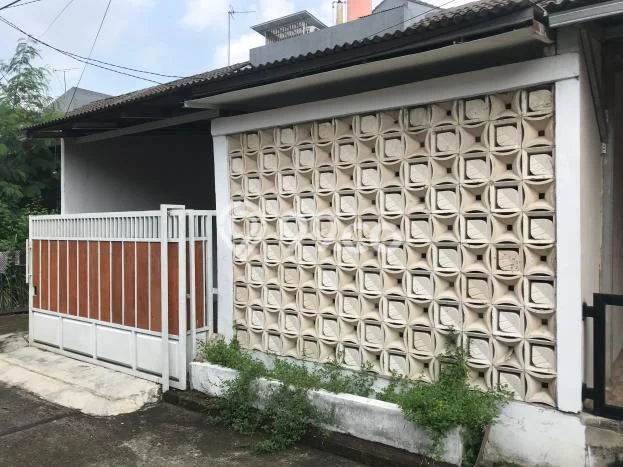 Rumah area Bekasi, 1 KM, Area Nyaman Rumah area Bekasi, 1 KM, Area Nyaman