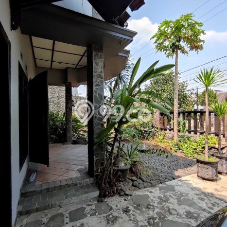 Rumah Luxury Modern Siap Huni di Araya Malang Rumah Luxury Modern Siap Huni di Araya Malang