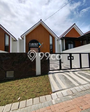 Disewakan! Rumah 3 Kamar Tidur &
1 Kamar Mandi di Tidar, Malang Disewakan! Rumah 3 Kamar Tidur &
1 Kamar Mandi di Tidar, Malang