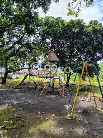 For Sale Vila Kawasan Lawang, Luas 7141m2m², Posisi Strategis For Sale Vila Kawasan Lawang, Luas 7141m2m², Posisi Strategis