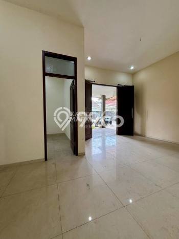 Rumah Eksklusif Siap Huni LT 427m2 di Klojen, Malang Rumah Eksklusif Siap Huni LT 427m2 di Klojen, Malang