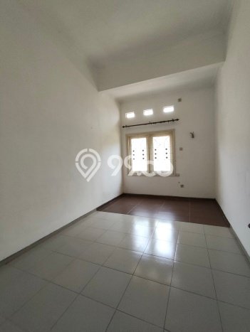 Rumah Disewakan Malang LT 171m2 LB 100m2 Kawasan Permata Jingga Rumah Disewakan Malang LT 171m2 LB 100m2 Kawasan Permata Jingga