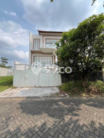 Rumah Elit Modern Tanpa Renovasi di Araya Malang Rumah Elit Modern Tanpa Renovasi di Araya Malang