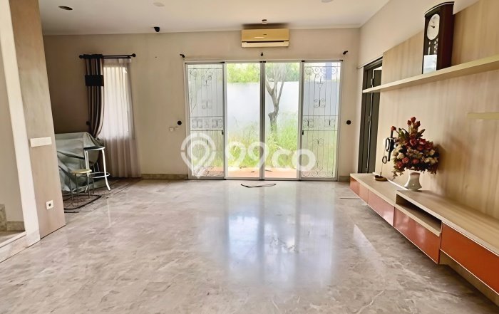 Hunian Mewah LB 300m2 Siap Huni Desain Elegan di BSD, Tangerang Hunian Mewah LB 300m2 Siap Huni Desain Elegan di BSD, Tangerang