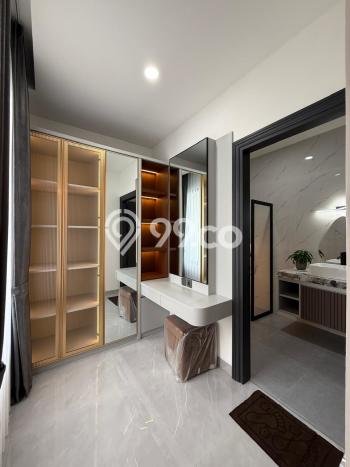 Ready to Use! Luxury House LT 240m2 Desain Modern di Alam Sutera Ready to Use! Luxury House LT 240m2 Desain Modern di Alam Sutera