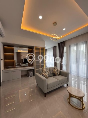 Ready to Use! Luxury House LT 240m2 Desain Modern di Alam Sutera Ready to Use! Luxury House LT 240m2 Desain Modern di Alam Sutera