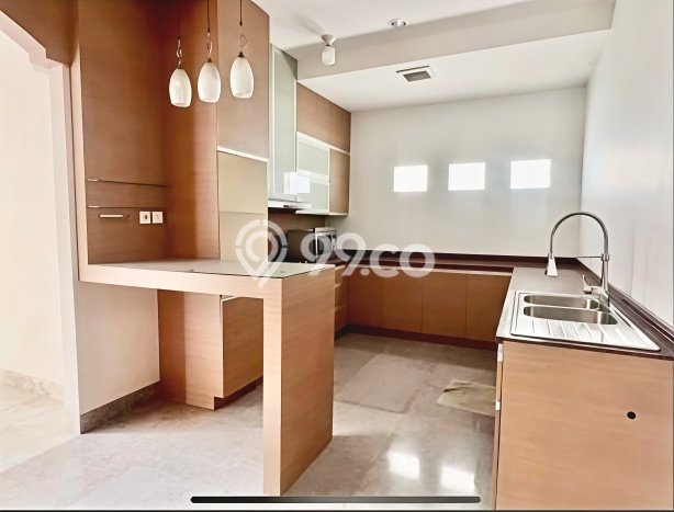 Hunian Mewah LB 300m2 Siap Huni Desain Elegan di BSD, Tangerang Hunian Mewah LB 300m2 Siap Huni Desain Elegan di BSD, Tangerang