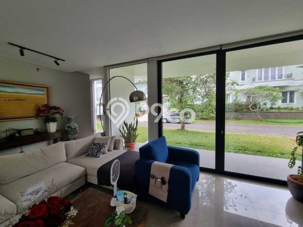 Rumah Elit Modern Tanpa Renovasi di BSD Tangerang Rumah Elit Modern Tanpa Renovasi di BSD Tangerang