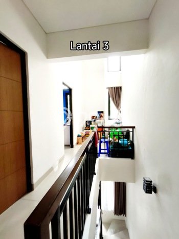 Rumah Minimalis 3 KT di BSD City Tangerang Rumah Minimalis 3 KT di BSD City Tangerang