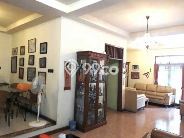Rumah 5 KT 3 KM LT 142m2m², LB 185m2m² di , Jakarta Timur Rumah 5 KT 3 KM LT 142m2m², LB 185m2m² di , Jakarta Timur