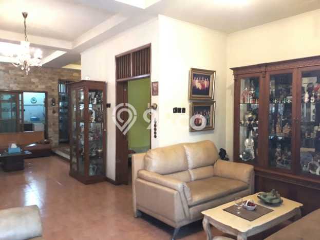 Rumah 5 KT 3 KM LT 142m2m², LB 185m2m² di , Jakarta Timur Rumah 5 KT 3 KM LT 142m2m², LB 185m2m² di , Jakarta Timur