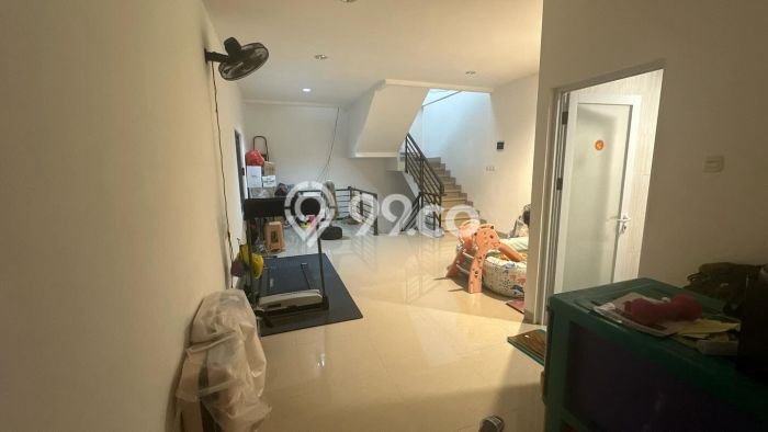 Hunian Cantik Minimalis Lb 140m2 di Cengkareng, Jakarta Barat Hunian Cantik Minimalis Lb 140m2 di Cengkareng, Jakarta Barat
