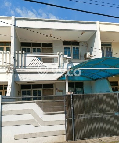 Dijual Hunian Rumah Terawat 4 Kamar di Taman Ratu, Jakarta Barat Dijual Hunian Rumah Terawat 4 Kamar di Taman Ratu, Jakarta Barat