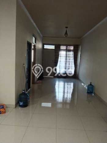 Dijual Hunian Rumah Terawat 4 Kamar di Taman Ratu, Jakarta Barat Dijual Hunian Rumah Terawat 4 Kamar di Taman Ratu, Jakarta Barat