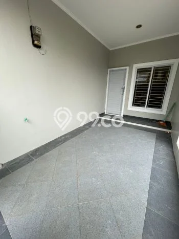 For Sale Hunian Rumah Terawat 3 Kamar di BSD Nusaloka, Tangerang For Sale Hunian Rumah Terawat 3 Kamar di BSD Nusaloka, Tangerang