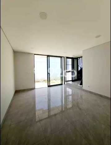 Ready to Use! Premium House LT 98m2 Desain Modern di BSD Green Wich Ready to Use! Premium House LT 98m2 Desain Modern di BSD Green Wich