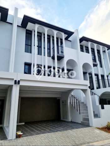 Ready to Use! Premium House LT 98m2 Desain Modern di BSD Green Wich Ready to Use! Premium House LT 98m2 Desain Modern di BSD Green Wich