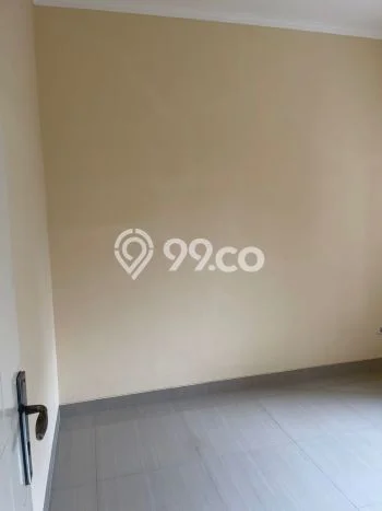 For Sale Hunian Rumah Terawat 3 Kamar di BSD Nusaloka, Tangerang For Sale Hunian Rumah Terawat 3 Kamar di BSD Nusaloka, Tangerang