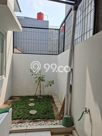 HARGA TERBAIK! Rumah area Limo, 3 KT, Lingkungan Sejuk, Luas 105m² Bangunan 100m² HARGA TERBAIK! Rumah area Limo, 3 KT, Lingkungan Sejuk, Luas 105m² Bangunan 100m²