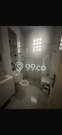 Disewakan! Rumah 3 Kamar Tidur &
3 Kamar Mandi di Kebagusan, Jakarta Selatan Disewakan! Rumah 3 Kamar Tidur &
3 Kamar Mandi di Kebagusan, Jakarta Selatan