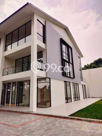 FOR SALE! Ruko di Karawaci Tangerang, LT 365m2, LB 250m2 FOR SALE! Ruko di Karawaci Tangerang, LT 365m2, LB 250m2