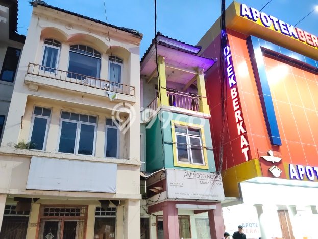 Unit Ruko Strategis di Karawaci, Tangerang Potensi Bisnis Besar Unit Ruko Strategis di Karawaci, Tangerang Potensi Bisnis Besar