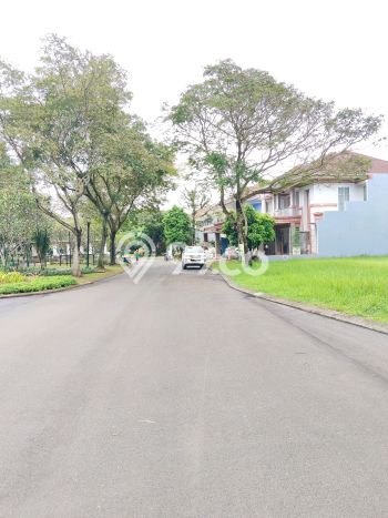 Tanah Kosong Dijual di Tangerang Selatan dengan Area 545m2 Tanah Kosong Dijual di Tangerang Selatan dengan Area 545m2