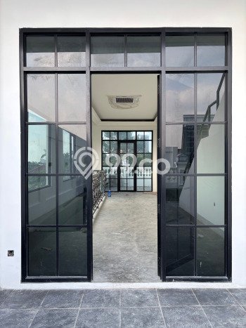 Dijual Rumah Luas Megah Dengan View Cantik di Pondok Indah, Jakarta Selatan Dijual Rumah Luas Megah Dengan View Cantik di Pondok Indah, Jakarta Selatan