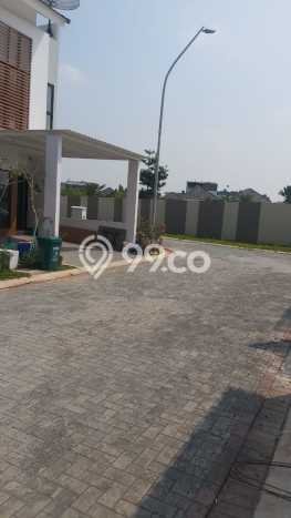 Rumah Elit Modern Tanpa Renovasi di Green Lake City Jakarta Barat Rumah Elit Modern Tanpa Renovasi di Green Lake City Jakarta Barat